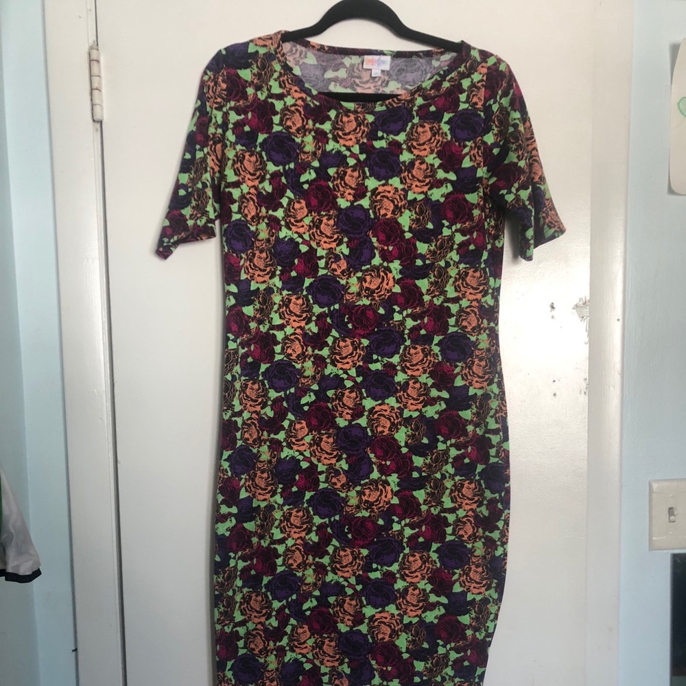 Lularoe Julia M floral